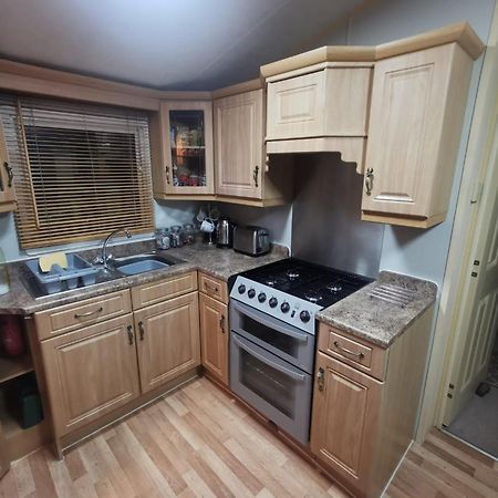 Wonderful 2 Bedroom Mobile Home อาเบอรีสวิท ภายนอก รูปภาพ